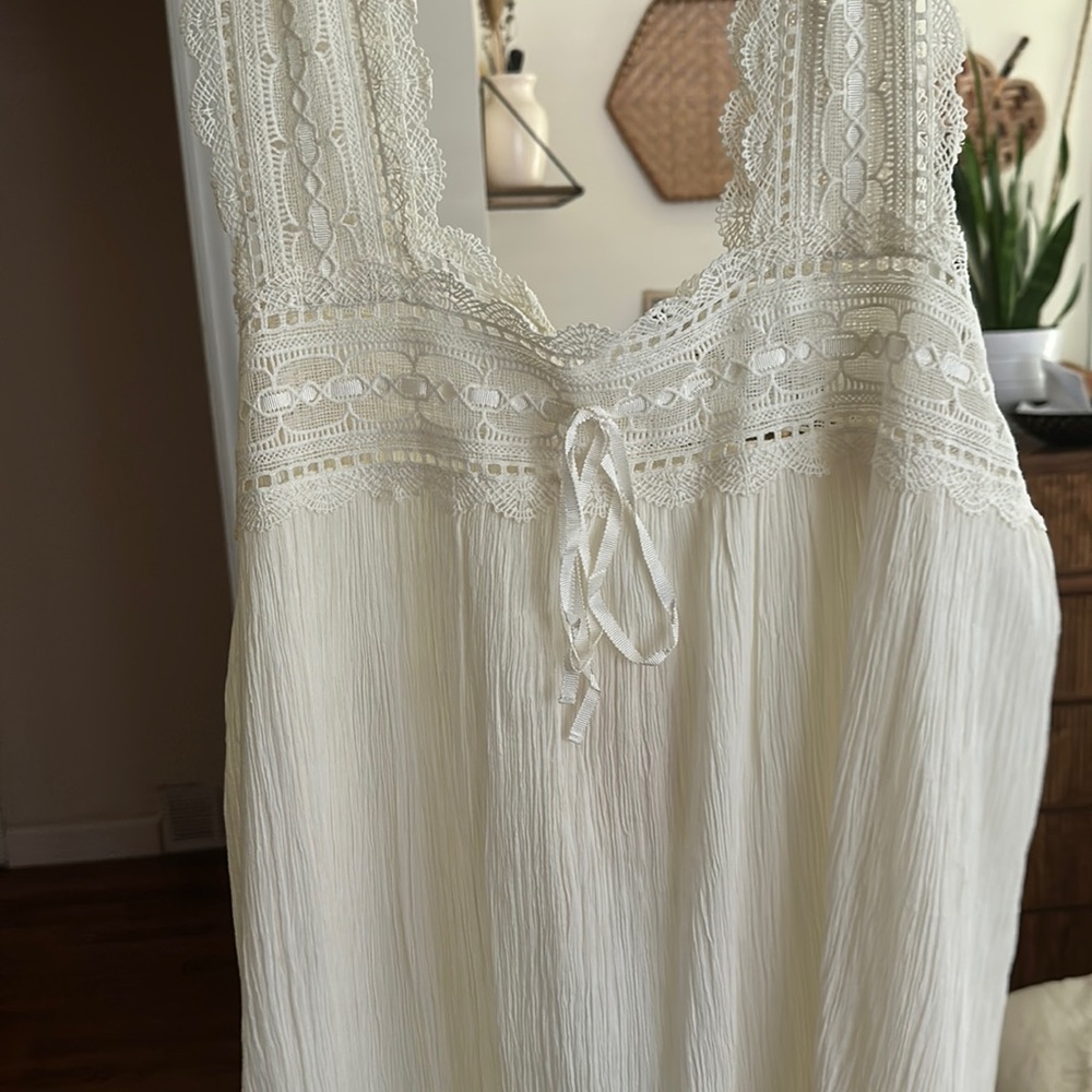 Briony Maxi